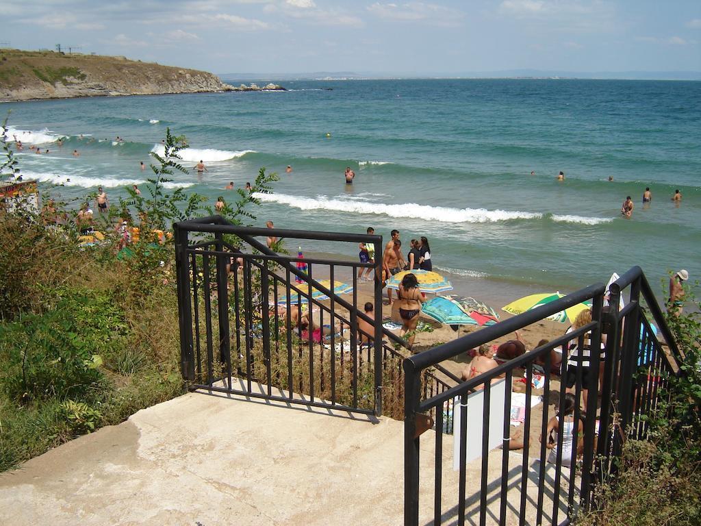 Villa Lazuren Bryag 2 Chernomorets Habitación foto